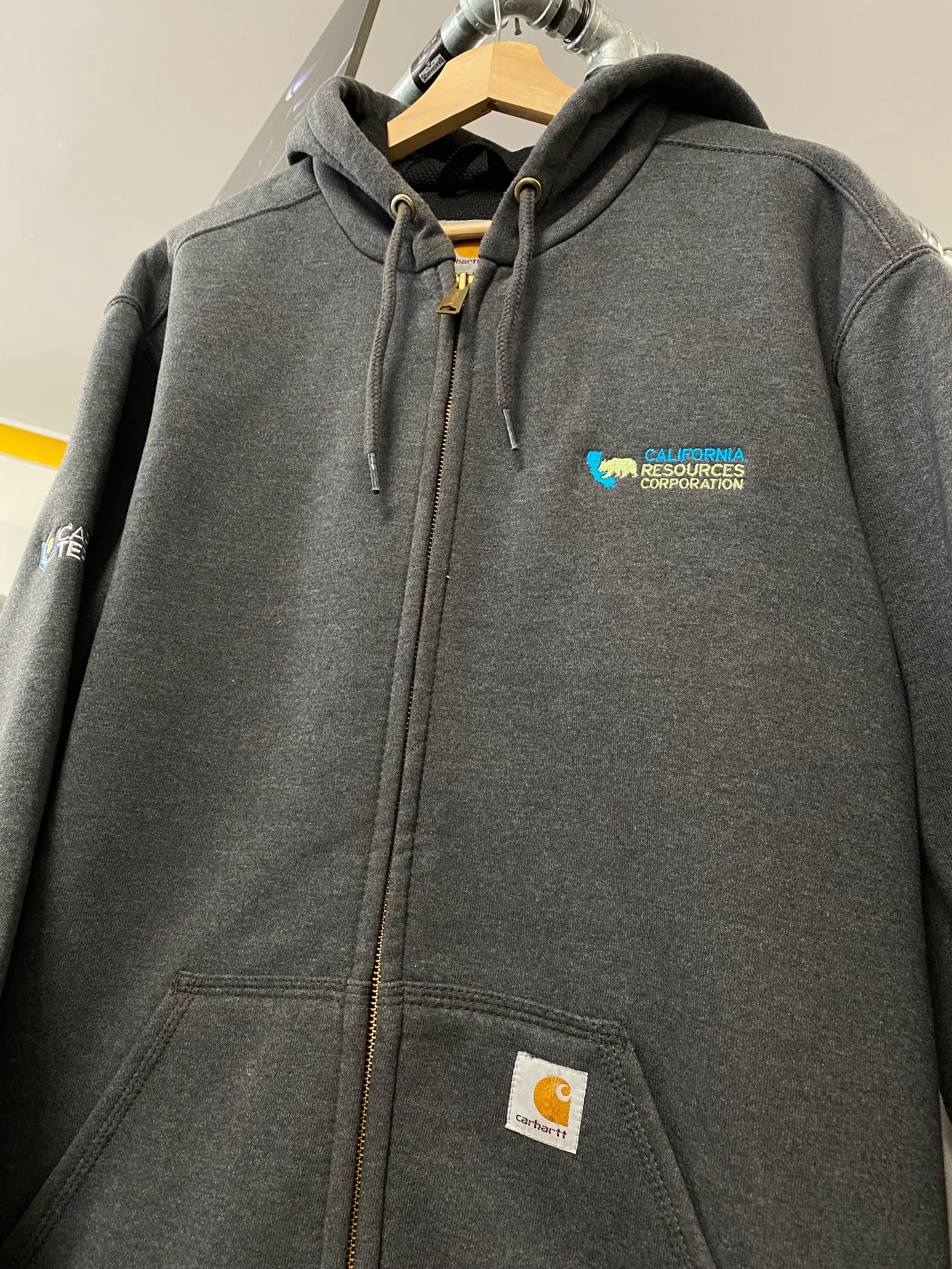 [M] Carhartt 'California Resources Corp' Zip Up Hoodie