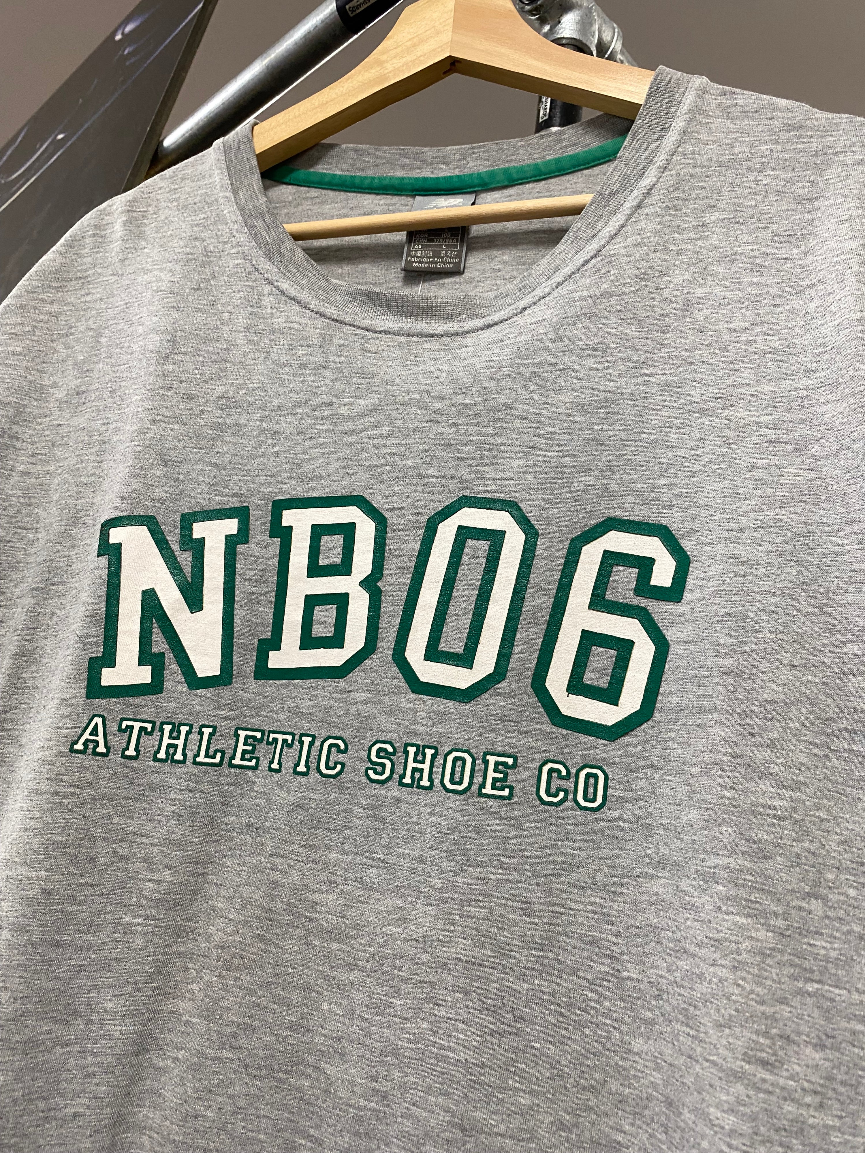 [M] New Balance Athletic Shoe Co Grey Tee