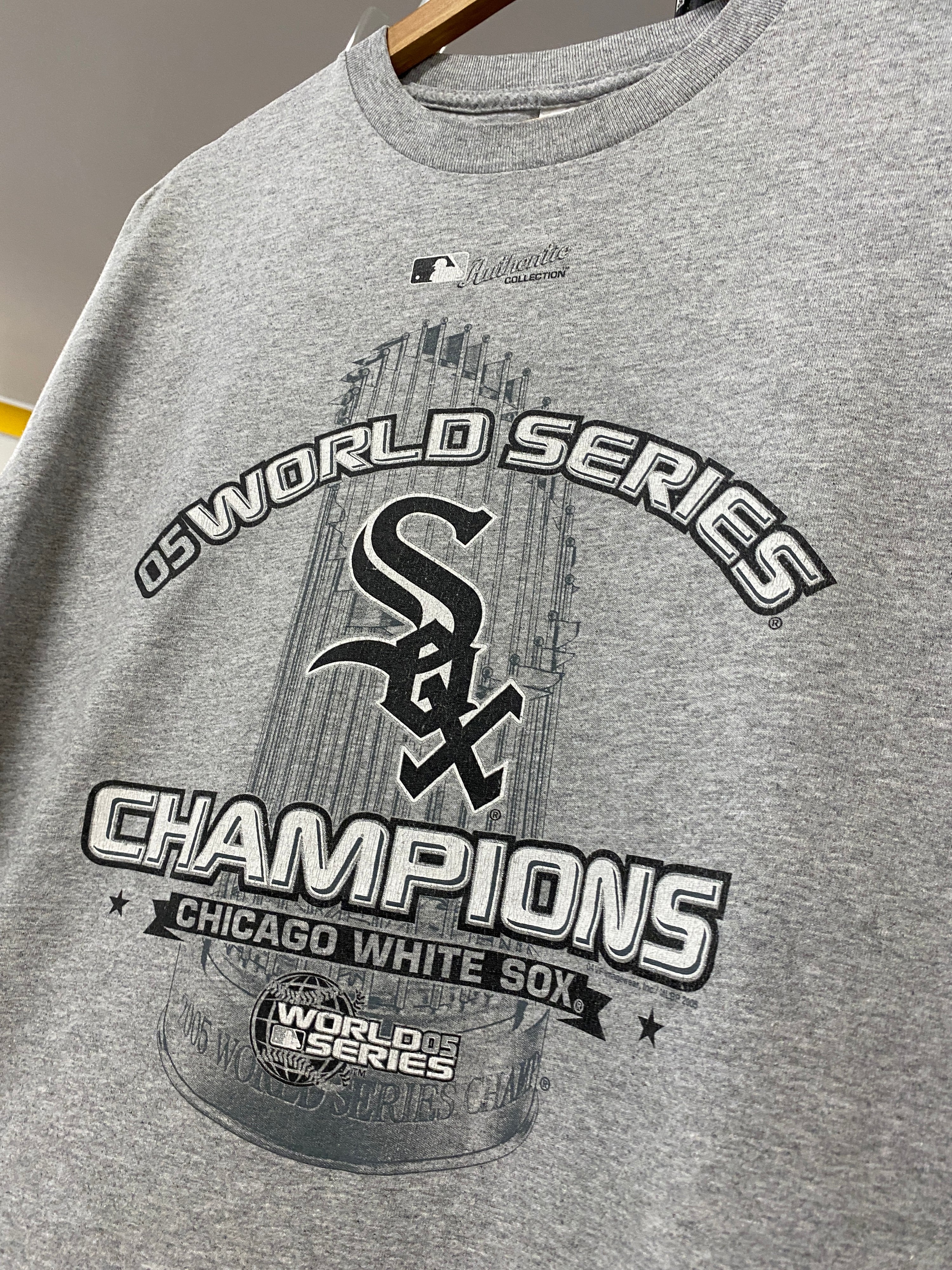 XL - 2005 White Sox World Series Champions Grey Tee