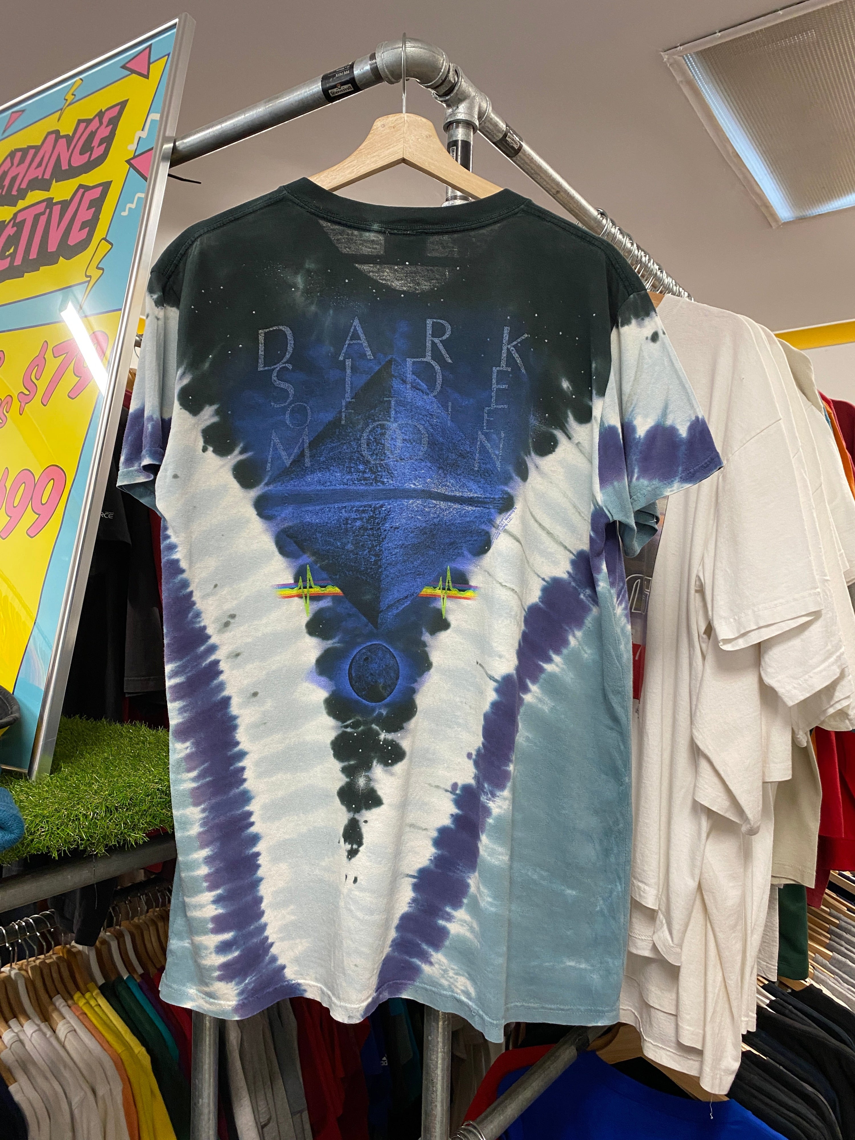L - 2000s Pink Floyd Dark Side Of The Moon DS Liquid Blue