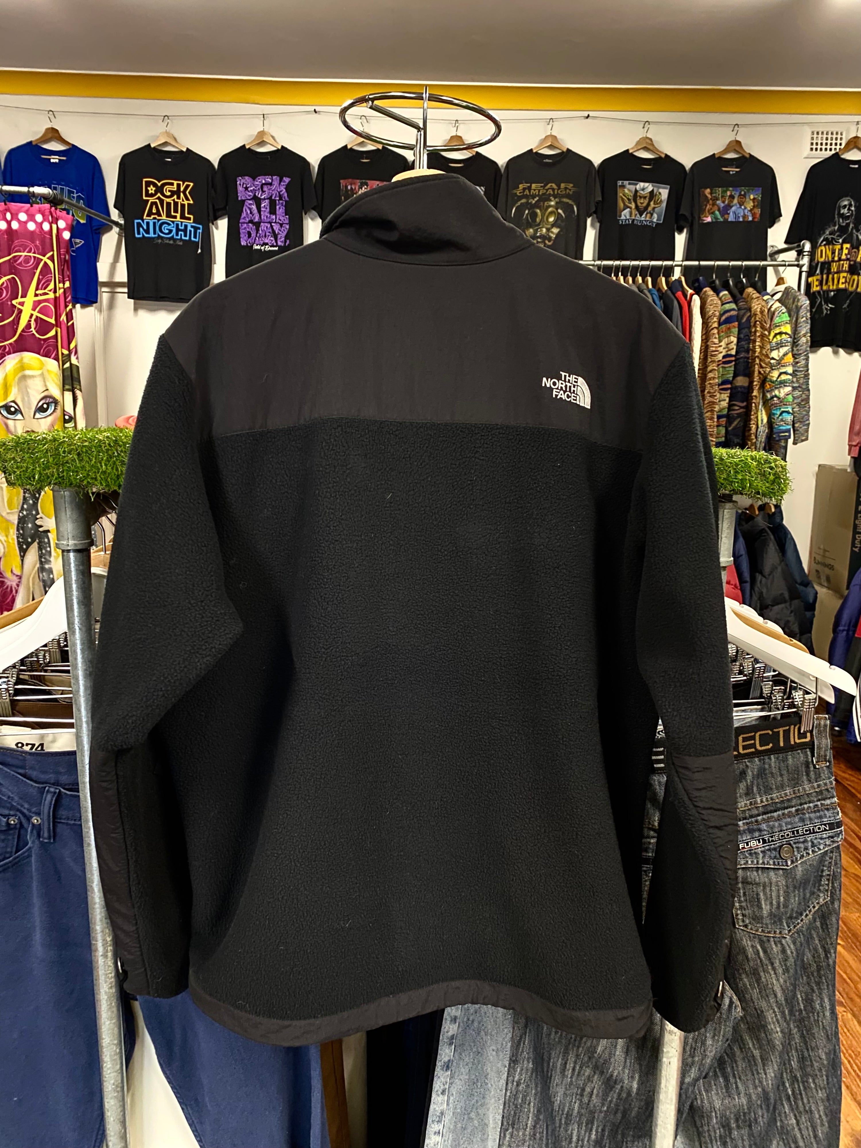 [M] North Face 4 Pocket Black Zip Up