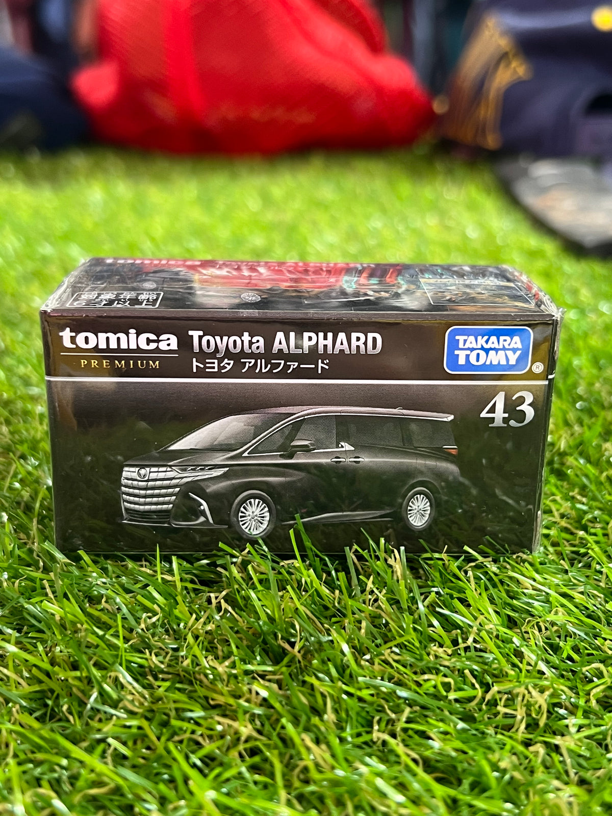 Tomy Premium 43 Toyota Alphard