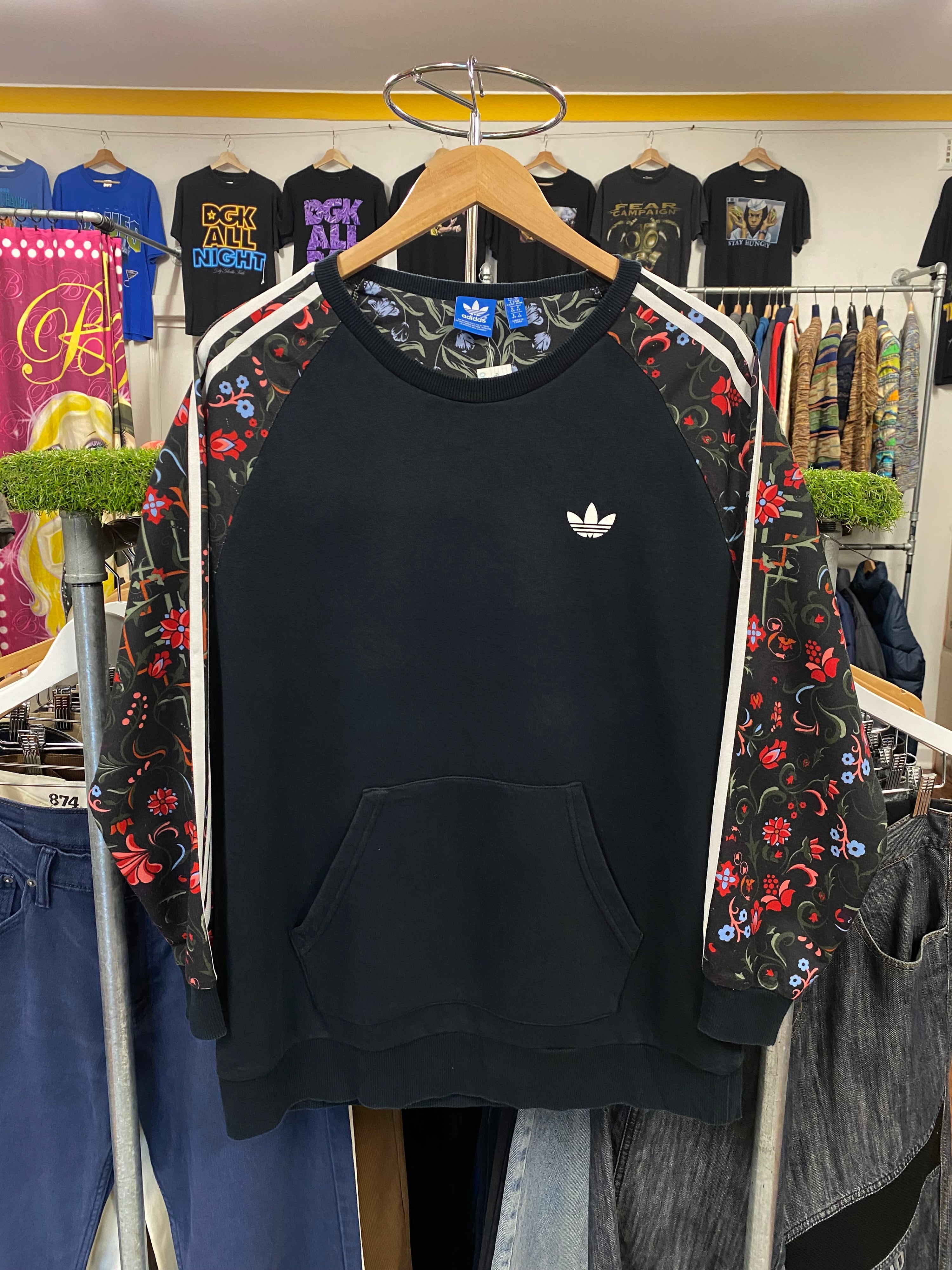 [M] Adidas Black/Floral Sleeves Jumper