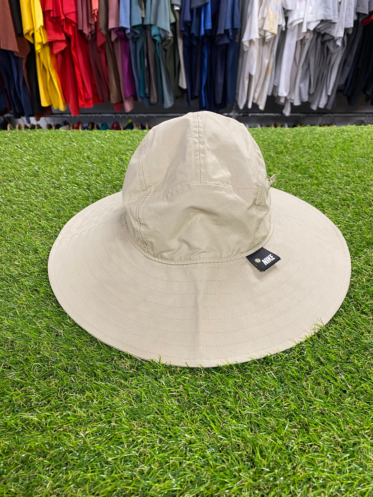 [M] Nike Apex Bucket Hat Tan