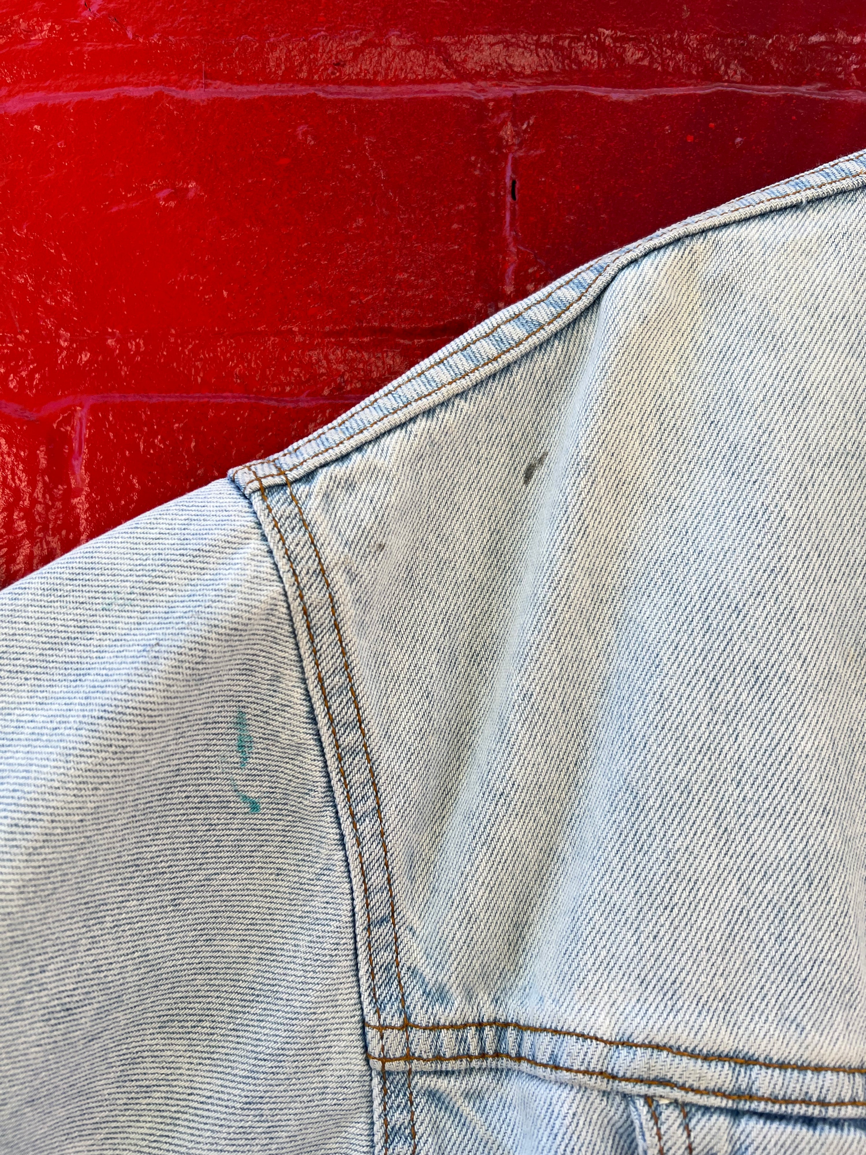 [M] Levi's Light Blue Cropped Denim Jacket