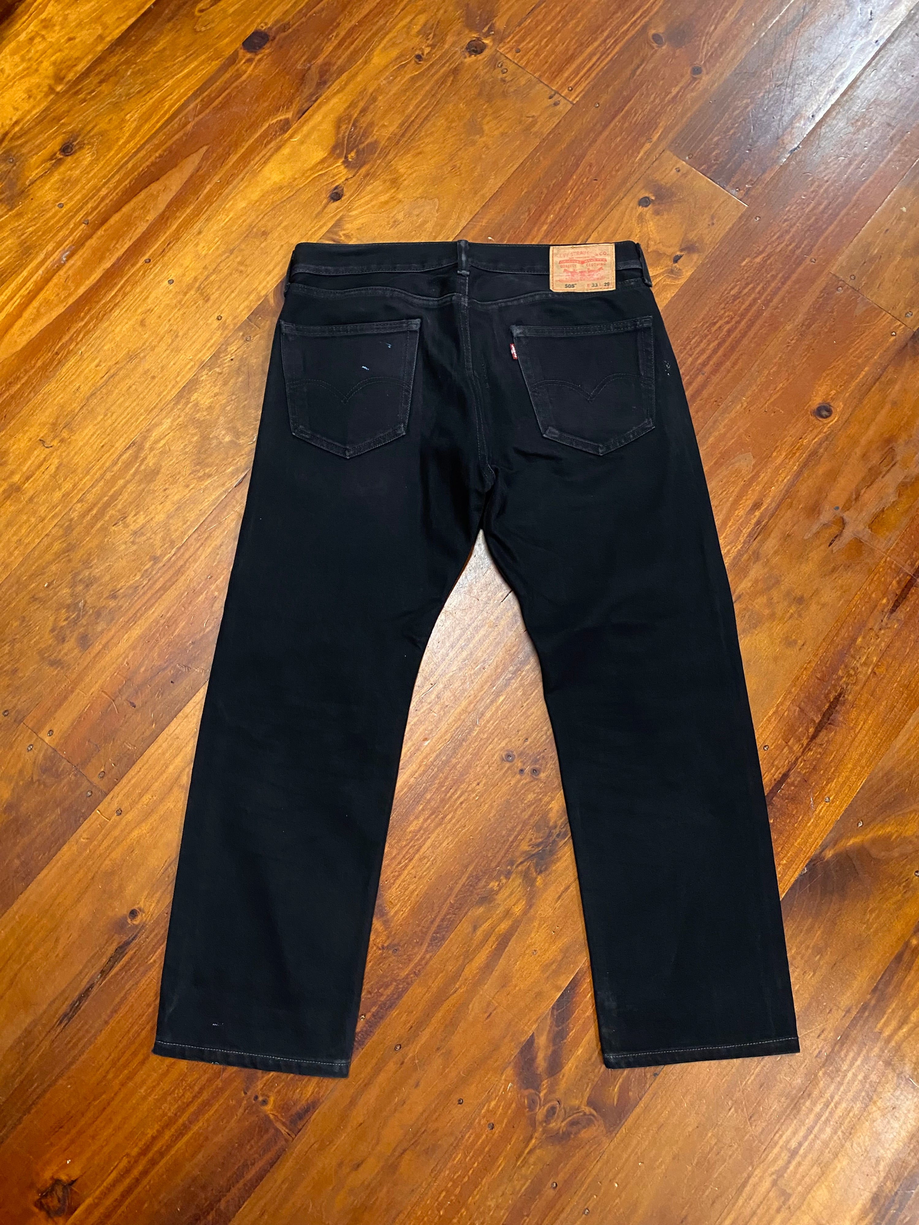 [33] Levi's 505 Black Jeans 33x29