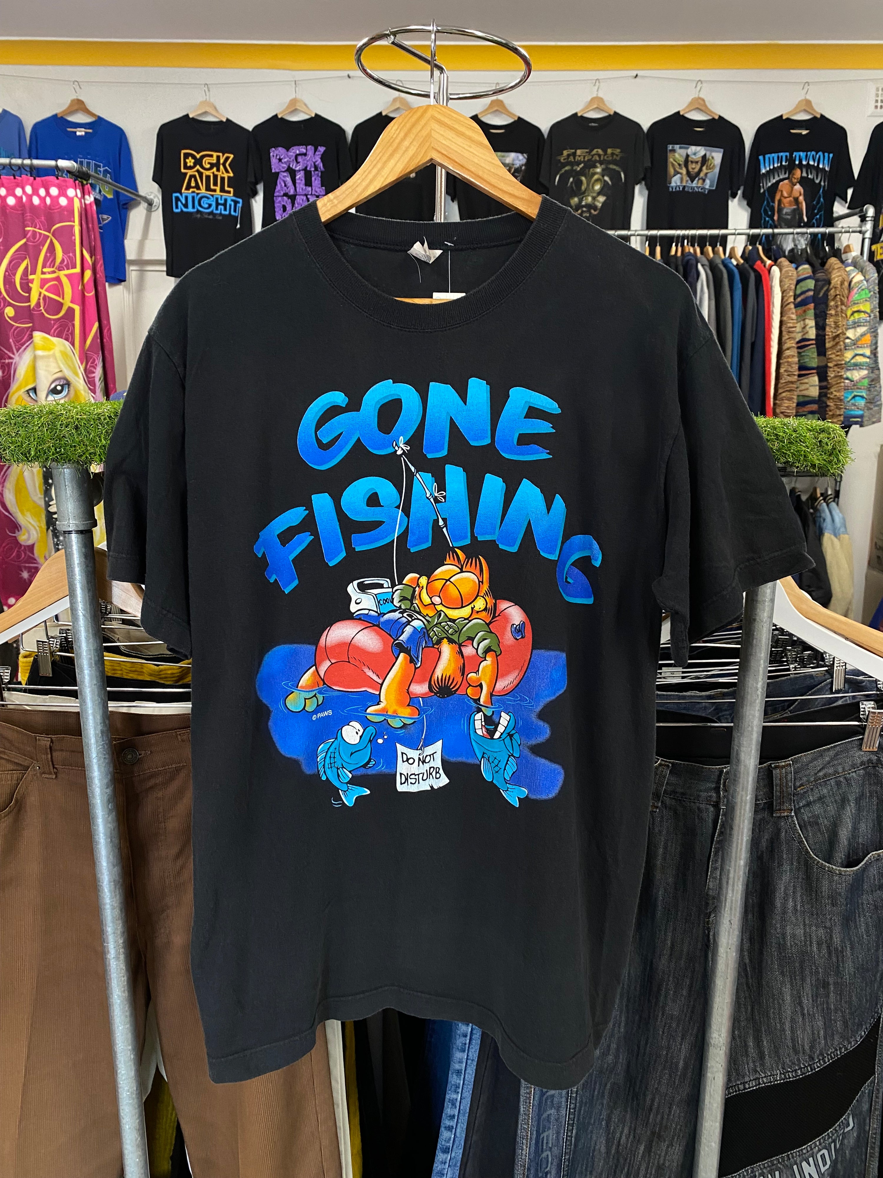 [L] 1990s Garfield Gone Fishing x Bonds Australia Tshirt