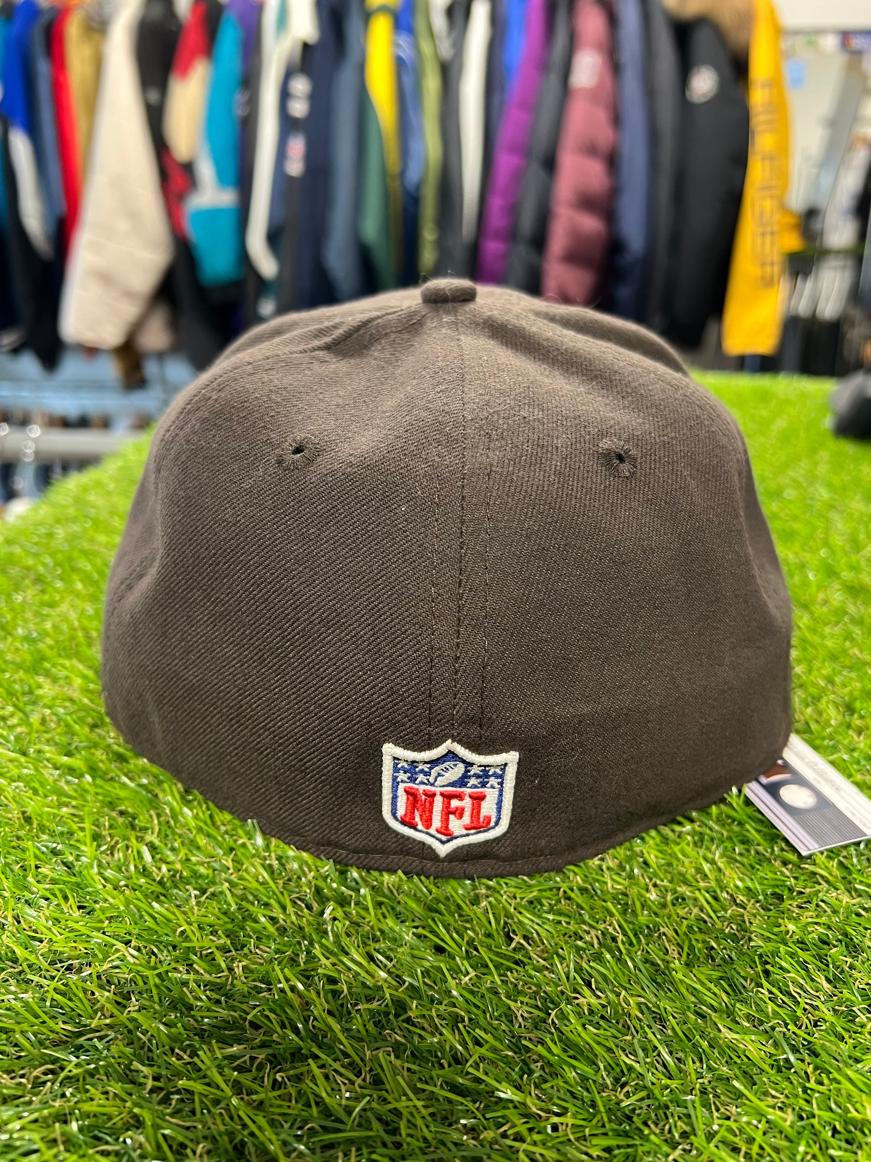 [7.25] Cleveland Browns Helmet Fitted Hat