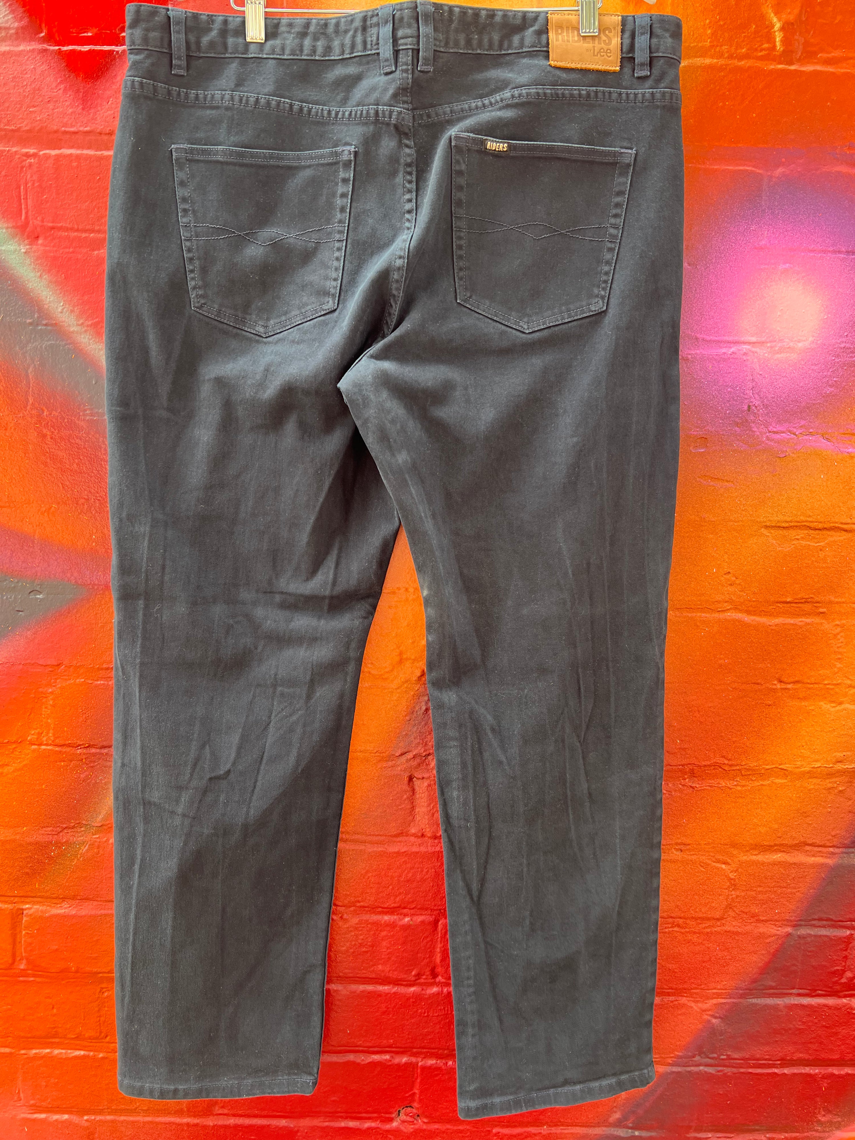 [42] LEE Riders Black Pants 42x32