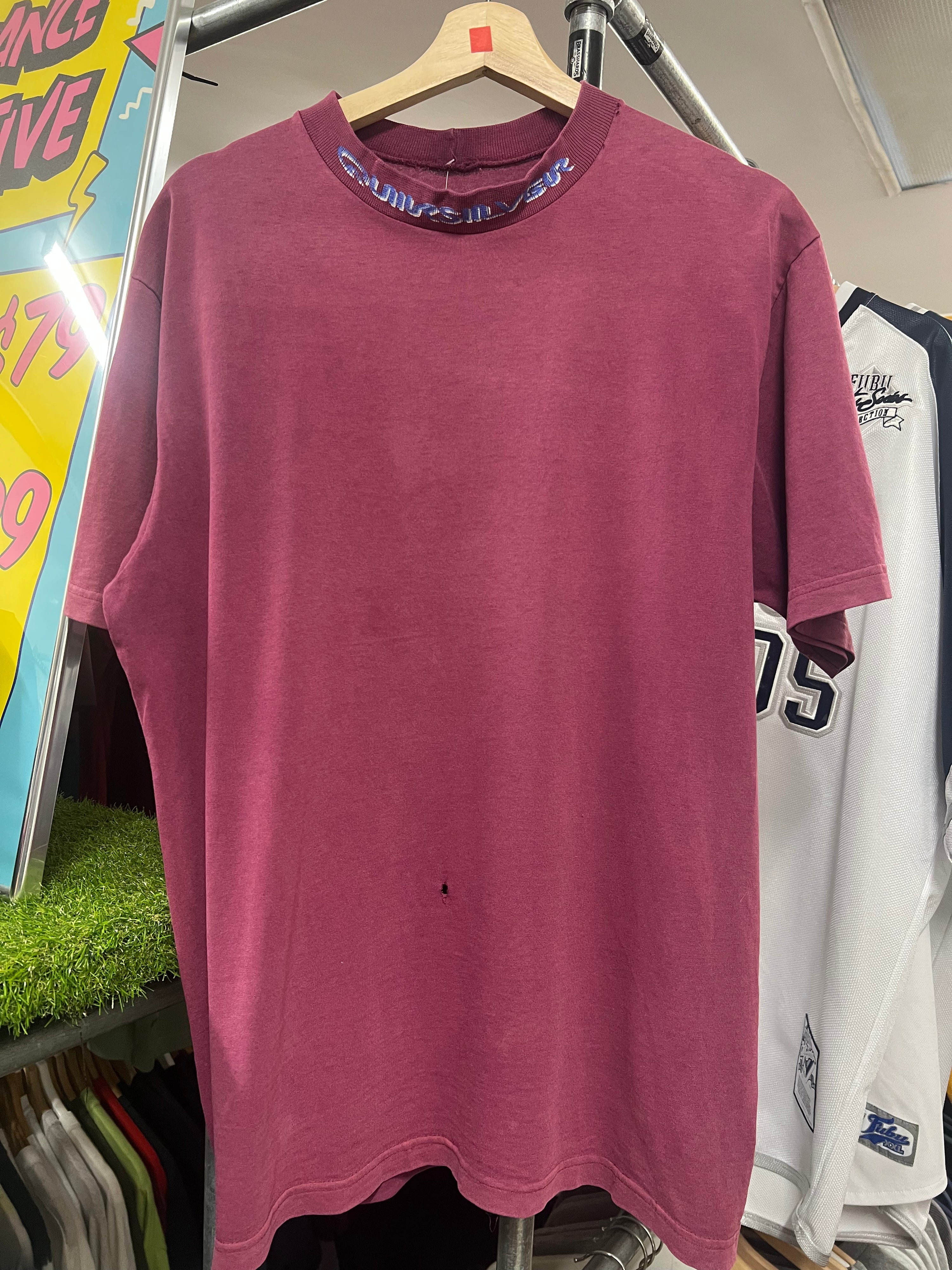 L - 1990s Quiksilver Maroon Tee - Collar Hit