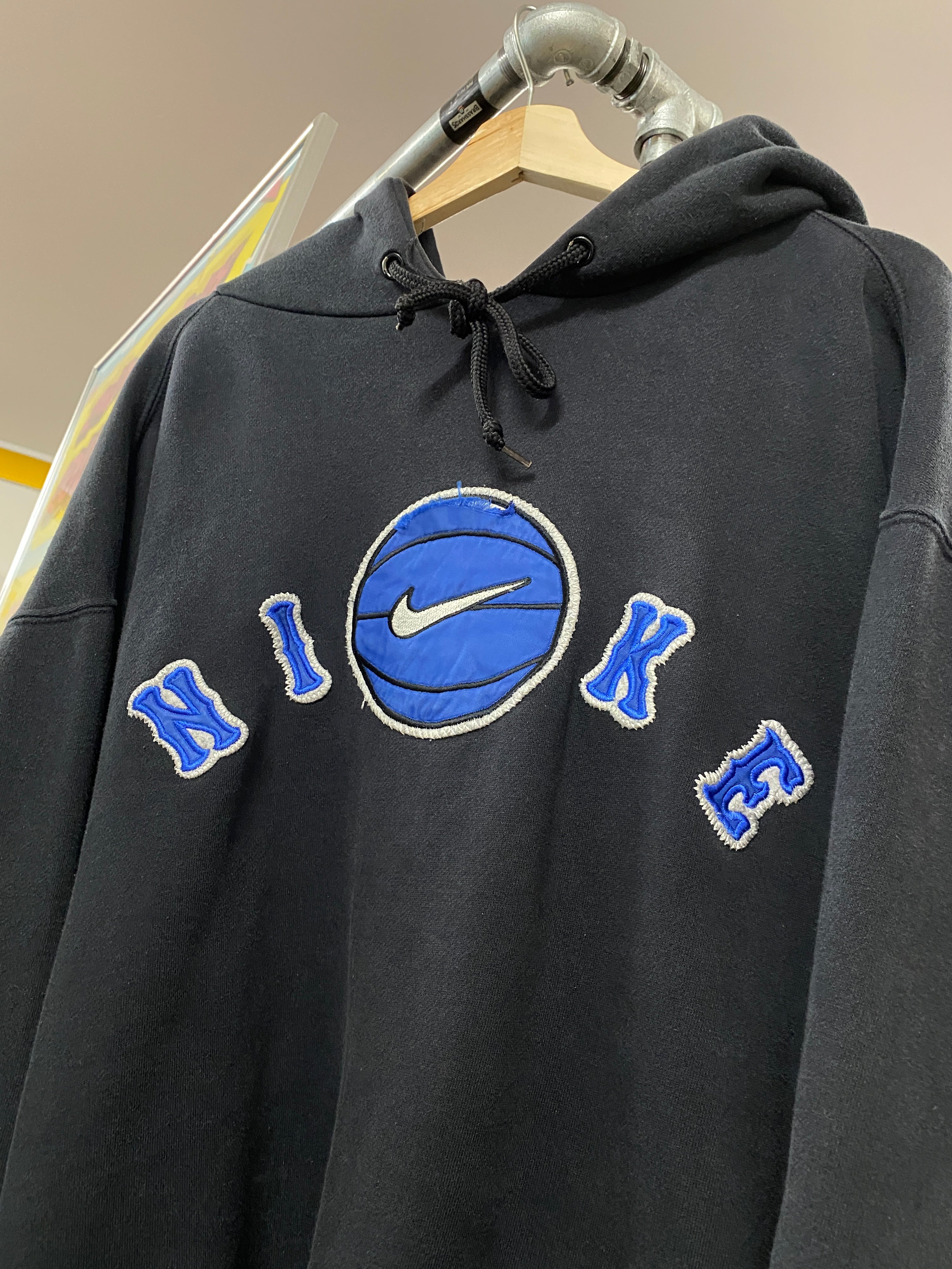YXL - Vintage Nike Embroidered Basketball Black Hoodie
