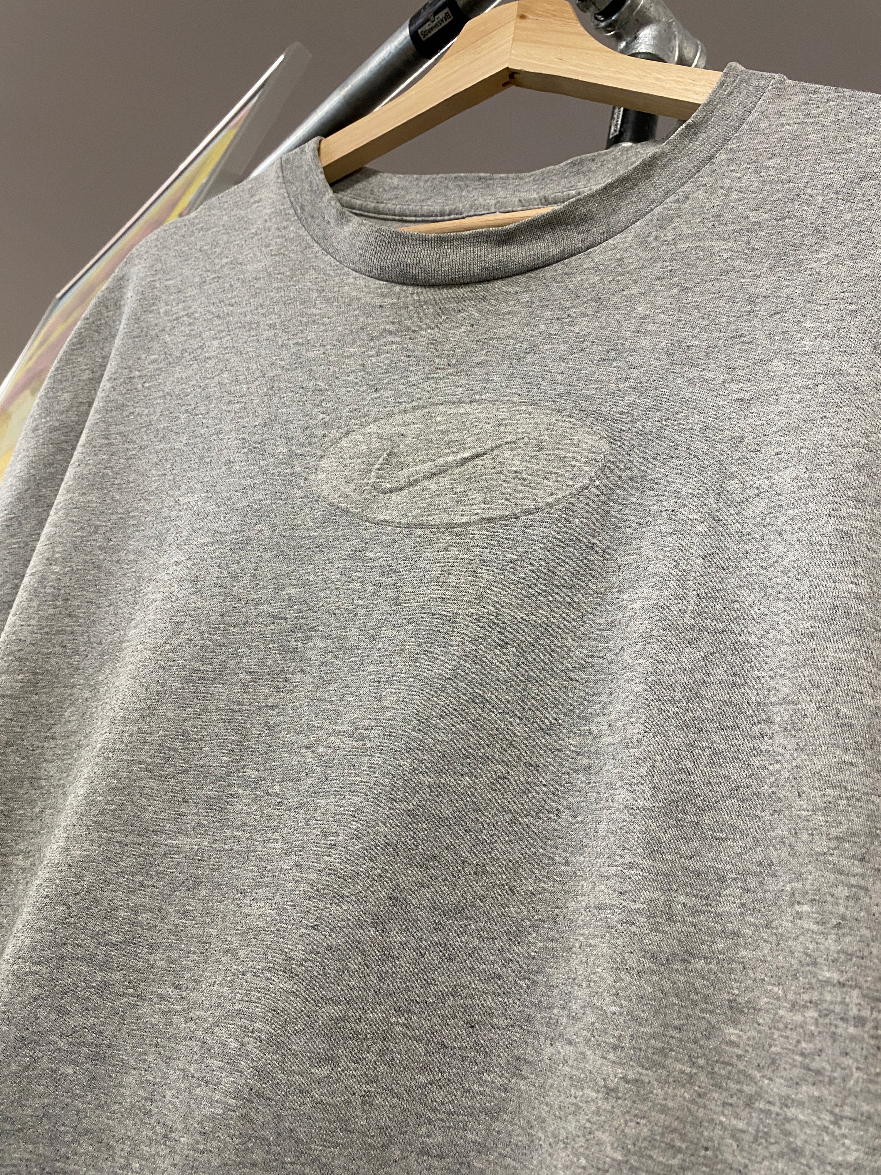 2XL - 2000s  Nike Embossed Centre Oval Logo Grey Tee