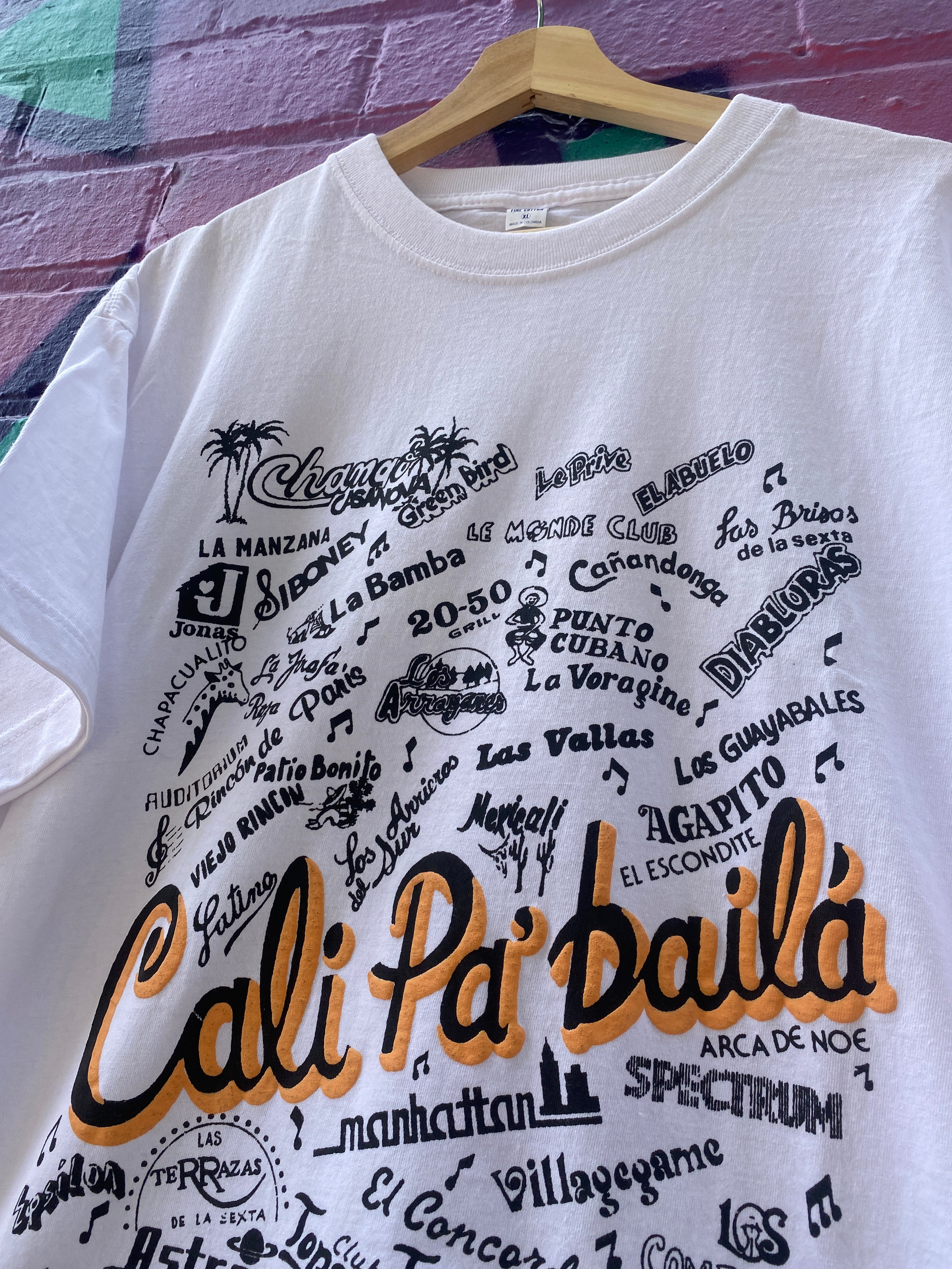 XL - Vintage Cali Pa' baila' Columbia Tee
