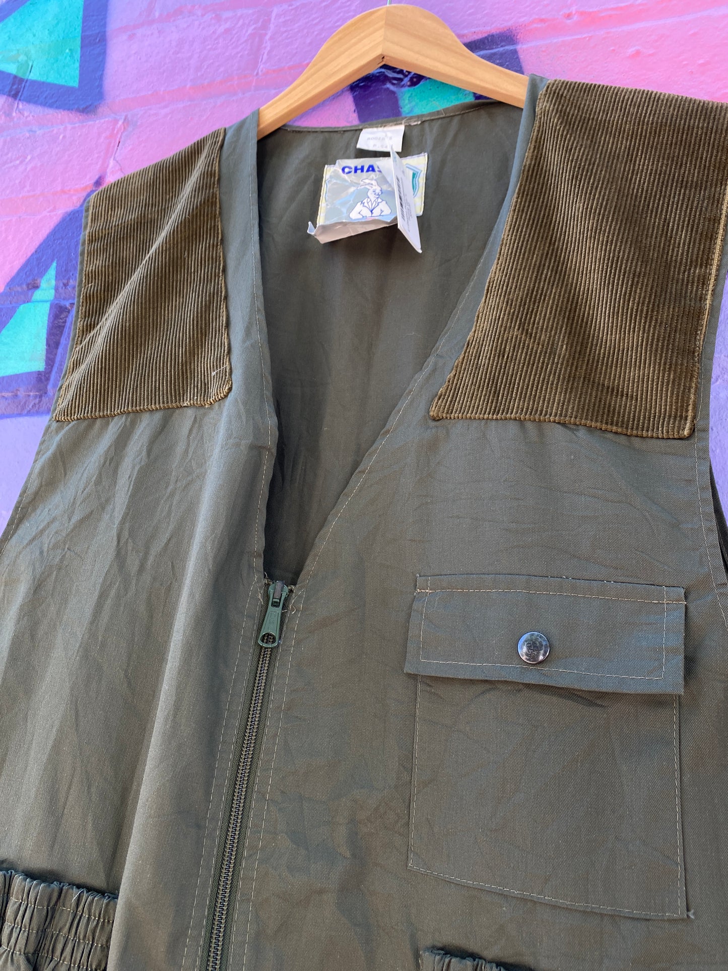 L - Dauphin Picard Green/Cord Hunting Vest